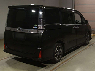 TOYOTA VOXY 2020