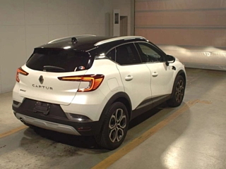 Заказать RENAULT CAPTUR