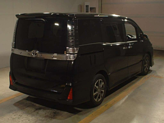 TOYOTA VOXY 2020