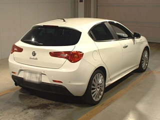 Заказать ALFAROMEO GIULIETTA
