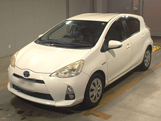 TOYOTA AQUA 2012