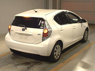 TOYOTA AQUA 2012
