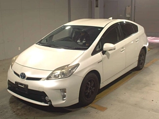 TOYOTA PRIUS 2013