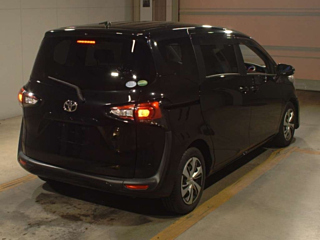 TOYOTA SIENTA 2019