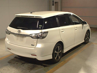TOYOTA WISH 2012
