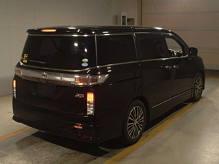 NISSAN ELGRAND 2015