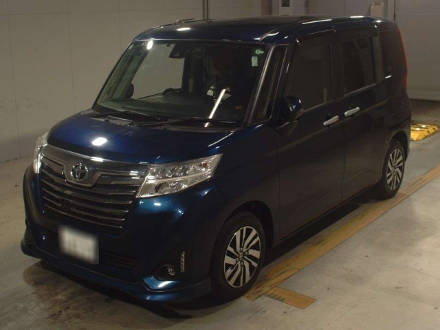TOYOTA ROOMY 2017