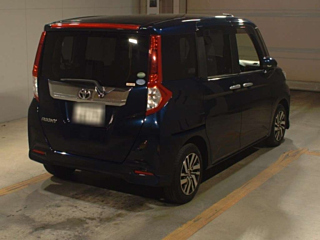 TOYOTA ROOMY 2017