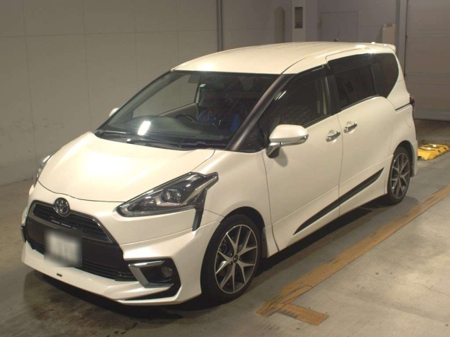 TOYOTA SIENTA 2016