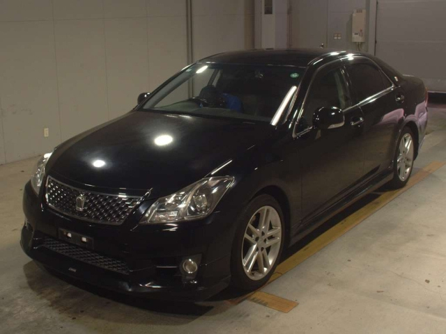 TOYOTA CROWN 2010