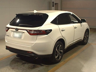 TOYOTA HARRIER 2017