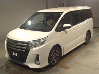 TOYOTA NOAH 2014