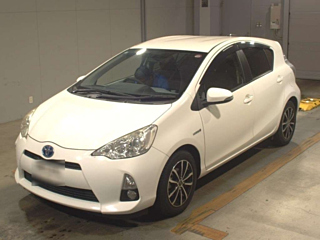 TOYOTA AQUA 2012