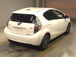 TOYOTA AQUA 2012