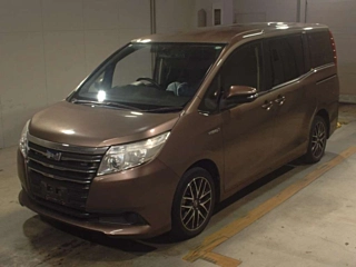 TOYOTA NOAH 2015
