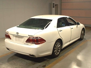 TOYOTA CROWN 2012