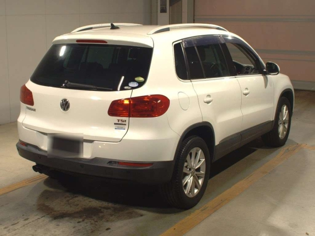 VOLKSWAGEN TIGUAN 2014