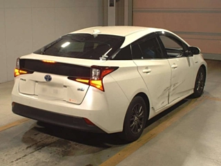 TOYOTA PRIUS 2019