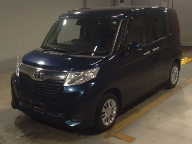 TOYOTA ROOMY 2017
