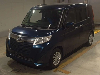 TOYOTA ROOMY 2017