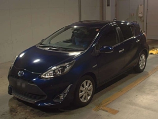 TOYOTA AQUA 2020