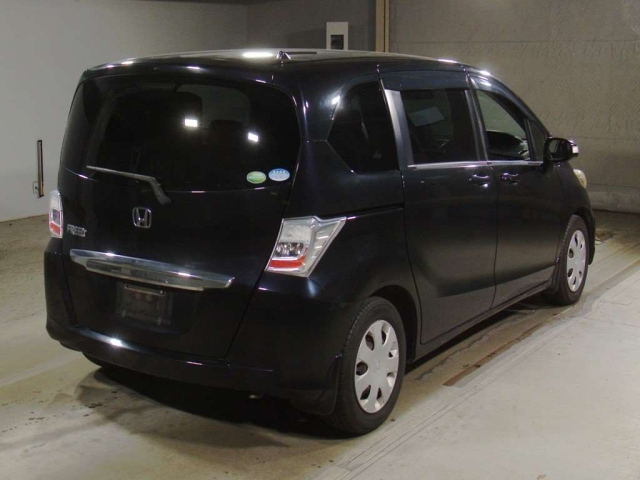 HONDA FREED 2012