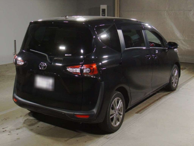 TOYOTA SIENTA 2022