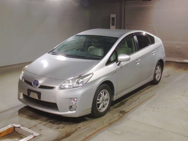 TOYOTA PRIUS 2011