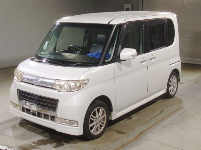 DAIHATSU TANTO 2010