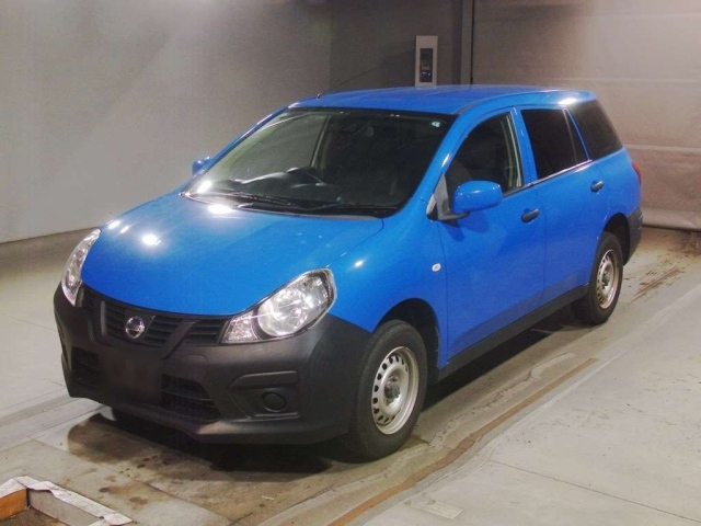 NISSAN AD 2019