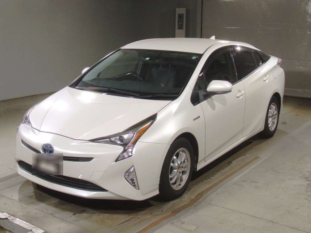 TOYOTA PRIUS 2016