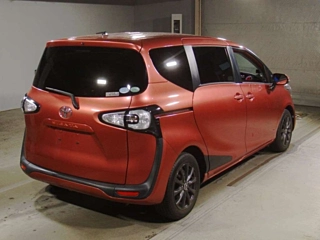 TOYOTA SIENTA 2016