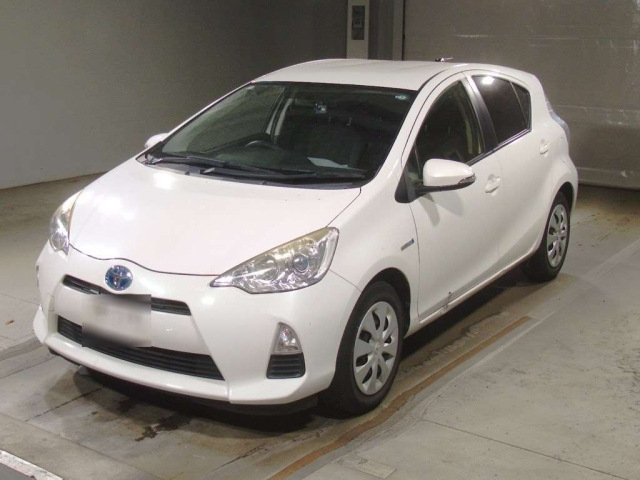 TOYOTA AQUA 2014