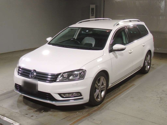 VOLKSWAGEN PASSAT VARIANT 2014