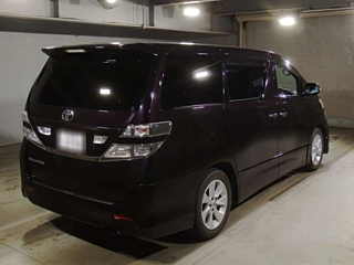 TOYOTA VELLFIRE 2010