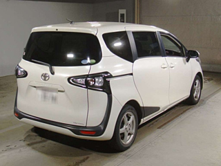 TOYOTA SIENTA 2019