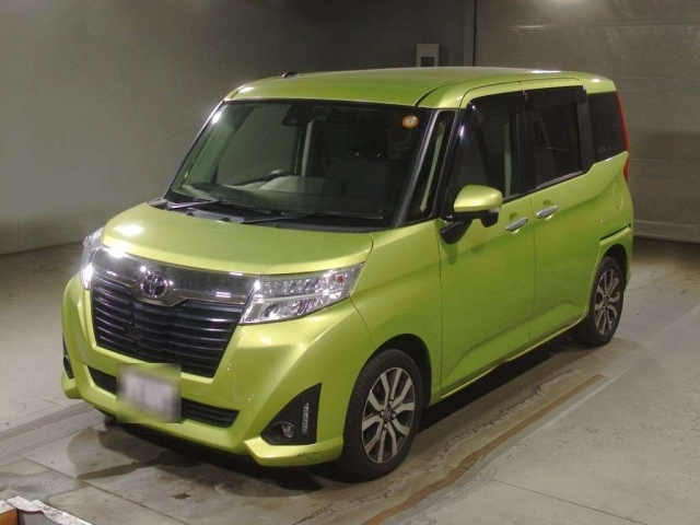 TOYOTA ROOMY 2017