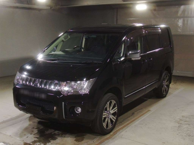 MITSUBISHI DELICA D5 2016