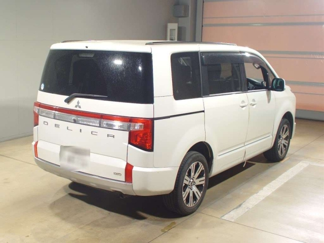 MITSUBISHI DELICA D5 2021