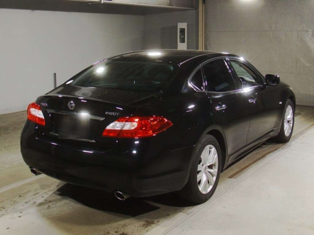 NISSAN FUGA 2009