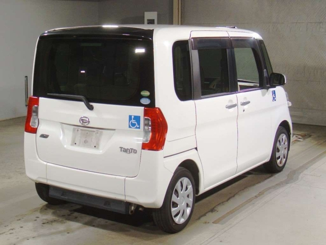 DAIHATSU TANTO 2014