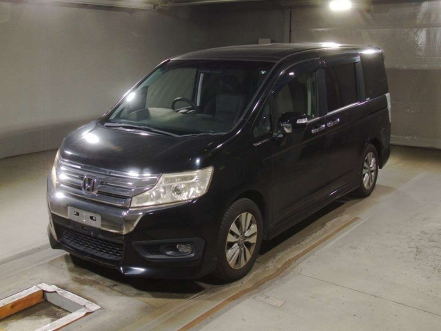HONDA STEP WAGON 2013