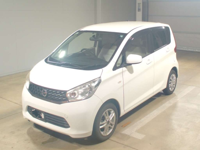 NISSAN DAYZ 2015