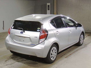 TOYOTA AQUA 2017