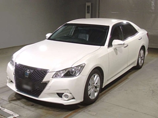 TOYOTA CROWN 2013