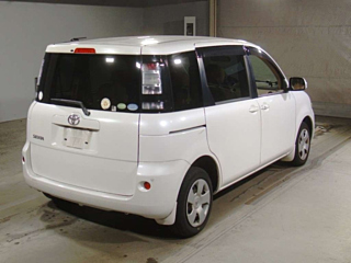 TOYOTA SIENTA 2012