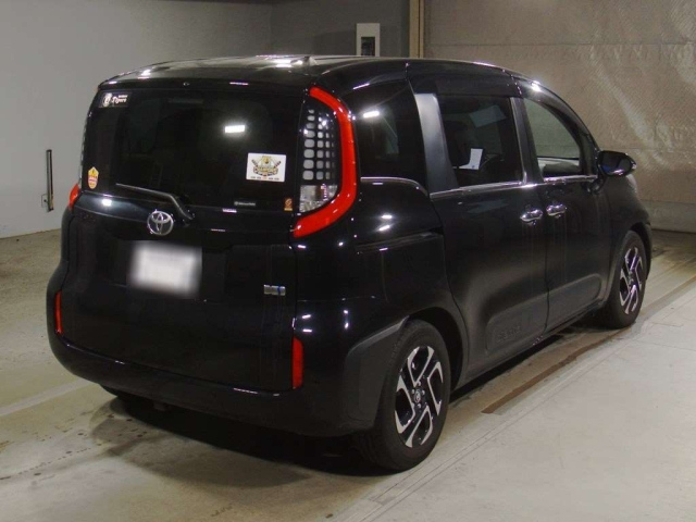 TOYOTA SIENTA 2023