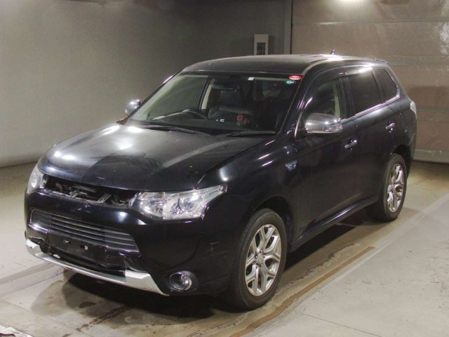 MITSUBISHI OUTLANDER PHEV 2016