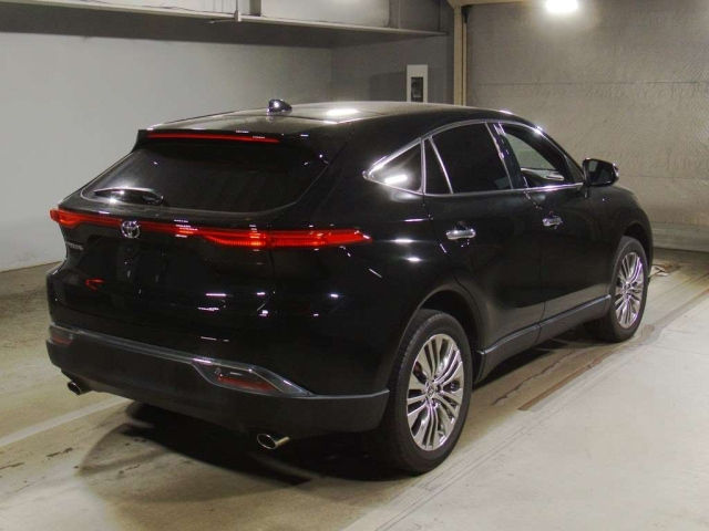 TOYOTA HARRIER 2022