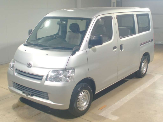 TOYOTA TOWN ACE VAN 2011